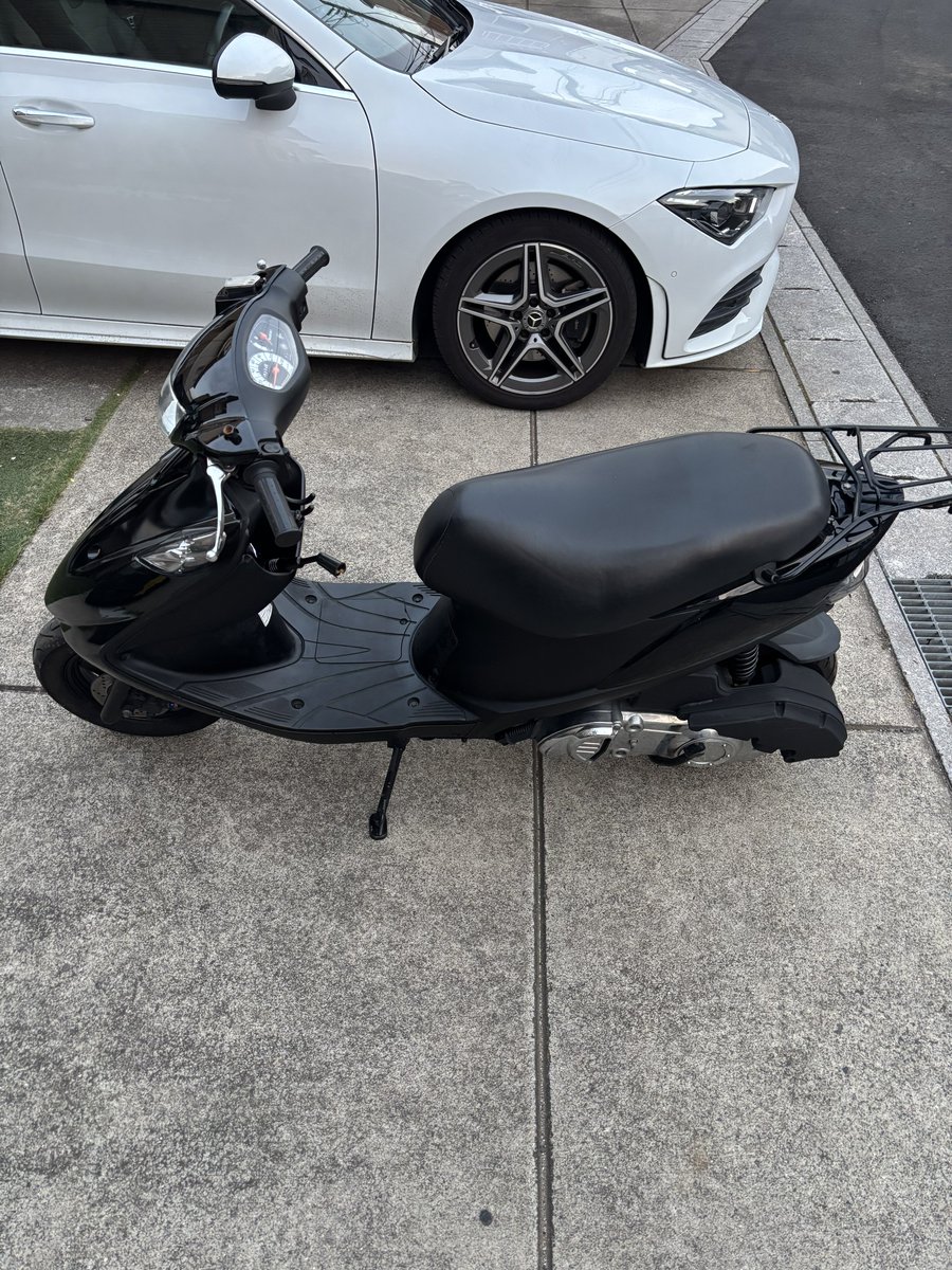 bike_0802's tweet photo. 規制前フルパワー　アドレスv125g

駆動系をカスタムしてある為かなり爆速です！

灯火類全てLEDカスタムやメッキパーツ等入っておりかなり極上車になります。

・灯火類⭕️
・吹き上がり⭕️ 
・アイドリング⭕️
・走る、止まる、曲がる⭕️

#ワンツー売ります　#アドレスv125g #アドレスv125 https://t.co/FKQZuVdNcX