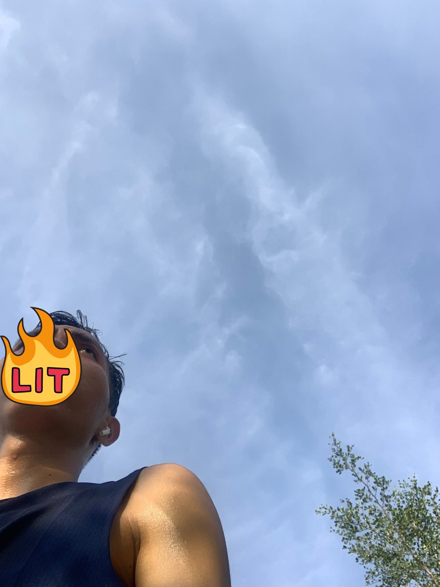 ryb9628's tweet photo. mood after running📈 https://t.co/BX9y0t8bpQ