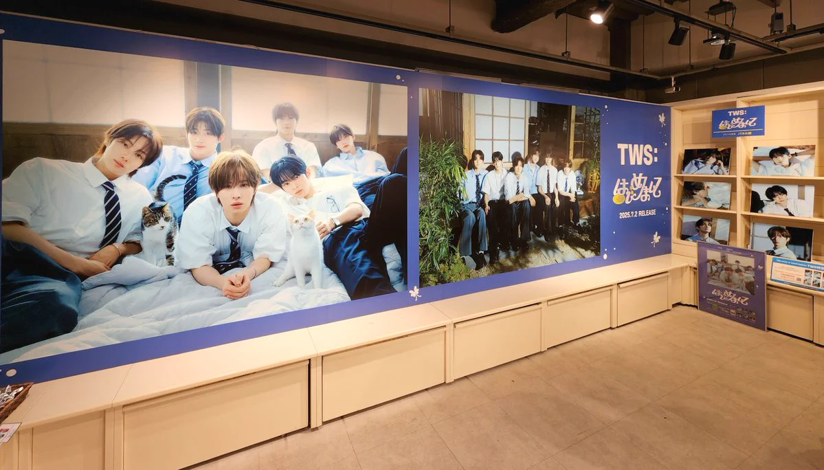 TWS シニュ HMV パネル HMV&BOOKS SHIBUYA on X: 