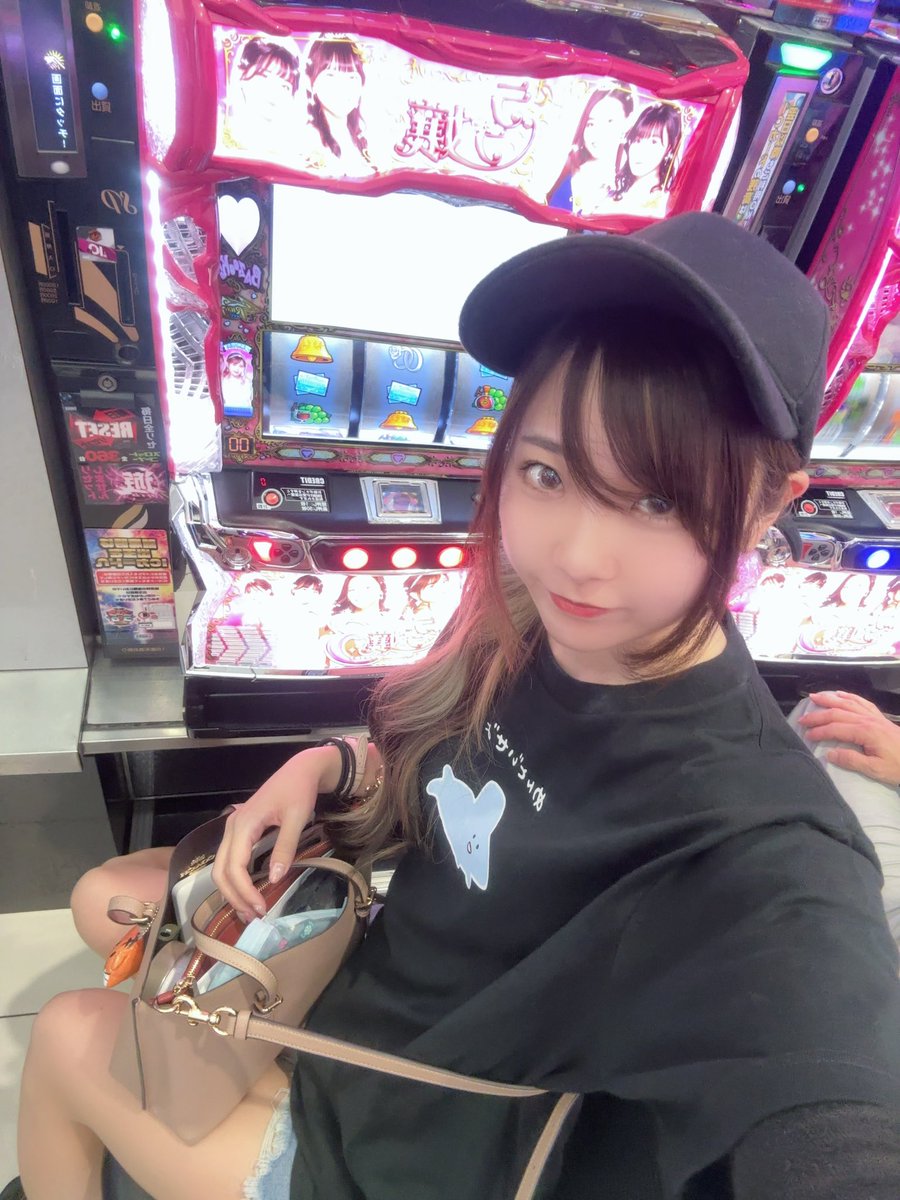 サメ (@yuru_ri_life) / X