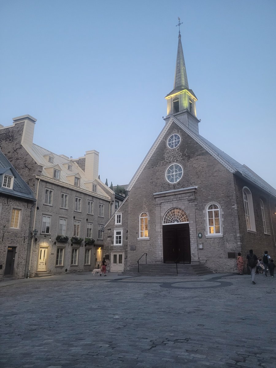 On this site in 1625, Samuel De Champlain was the first person in North America to perform a straight leg raise.