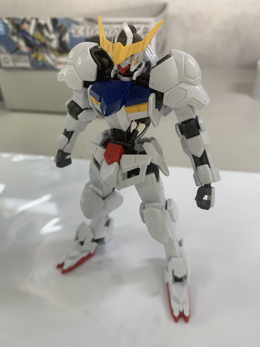 HGバルバトスの合わせ目消し、彫り直し、メタルパーツ追加しました^ ^
次はプラ板を切り出してディテールアップに挑戦します！(｀_´)ゞ