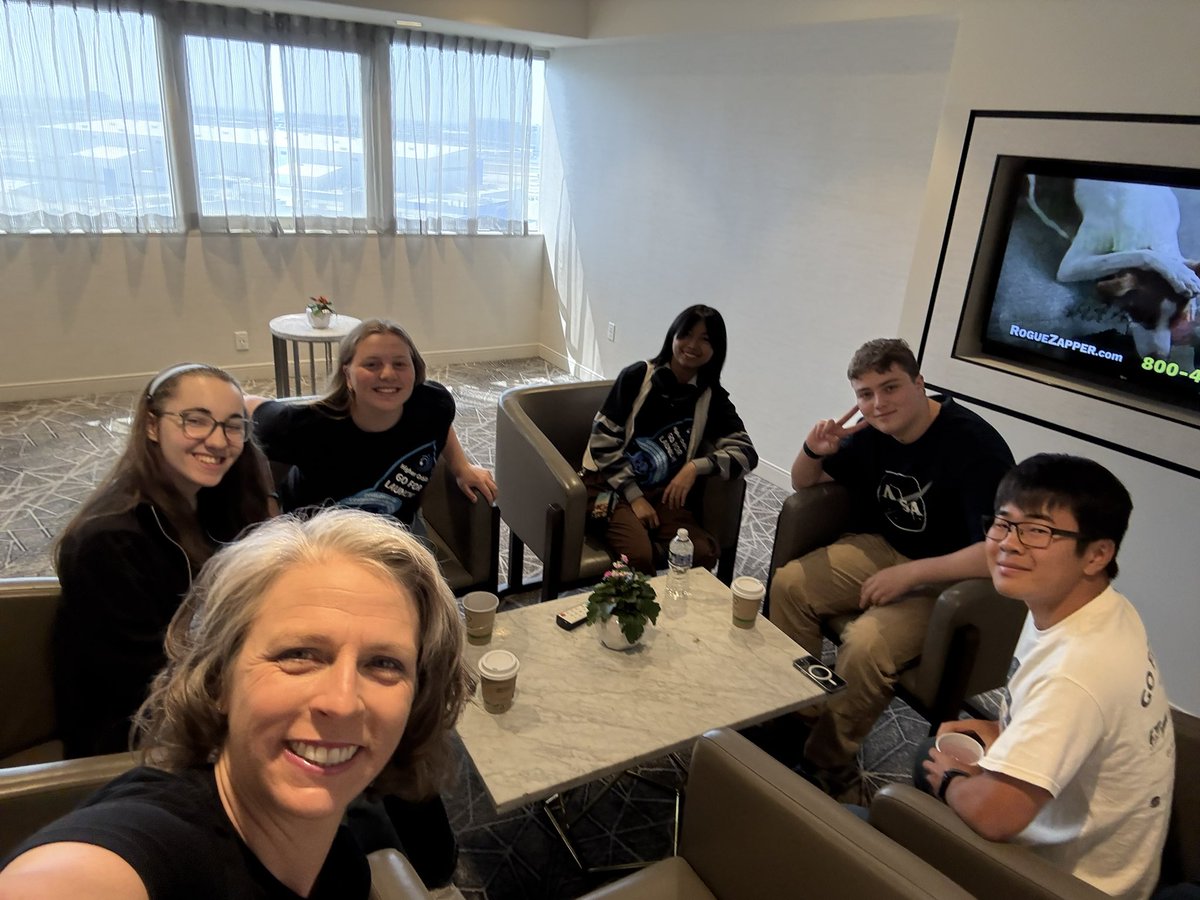 HigherOrbits's tweet photo. The 1st day all the #HigherOrbitsInAustralia students were assembled together was in LA! We toured @HadrianInc & @SpaceX which were both out of this world amazing & had dinner at @TheProudBird before hopping on our @united to Sydney for the #InternationalScienceSchool. #STEM https://t.co/QA7fwReRyA