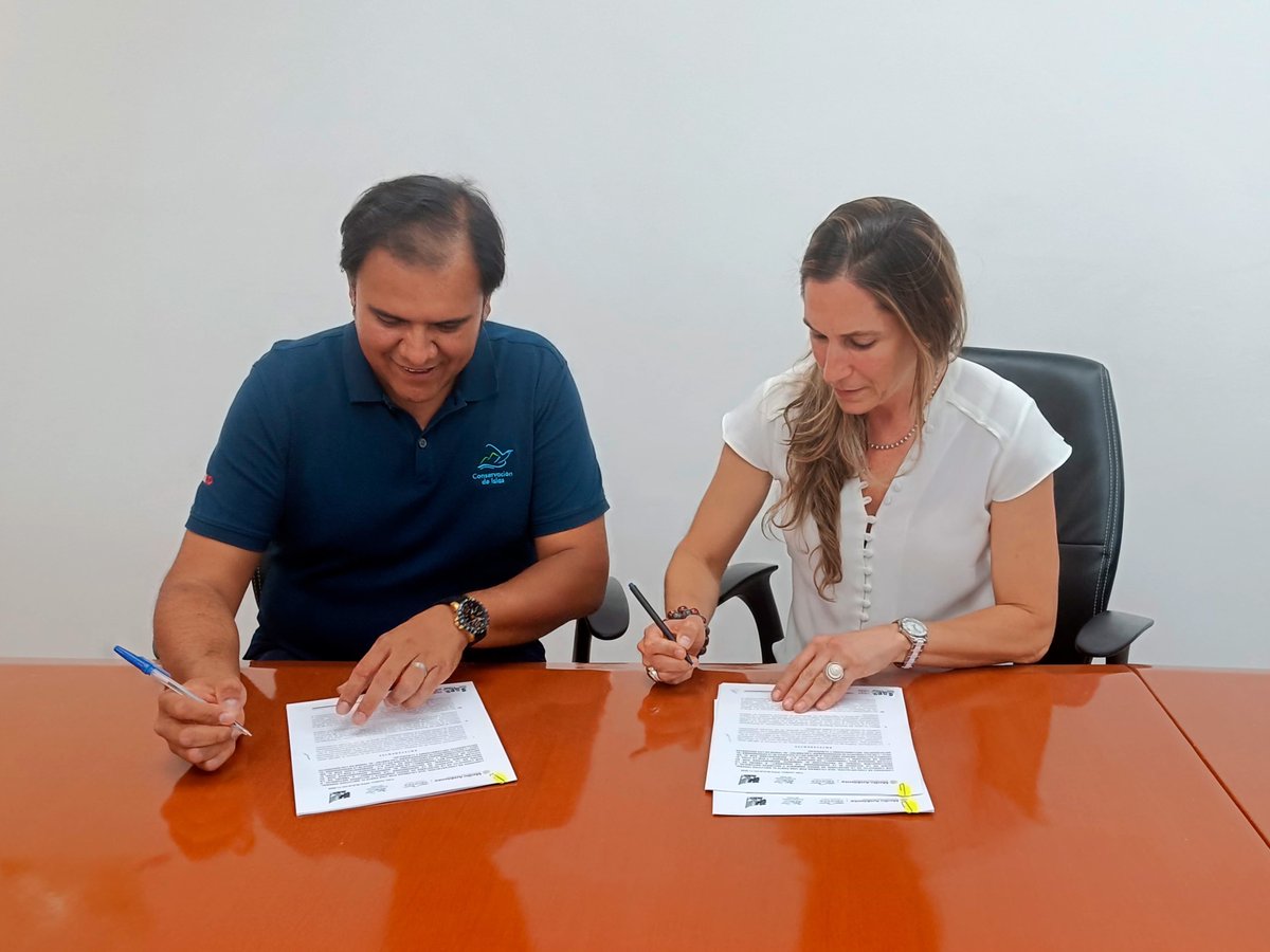 PROFEPA (@profepa_mx) on Twitter photo 🖋️ El pasado 4 de julio firmamos un acuerdo con <a href="/IslasGECI/">Conservación Islas</a>, para unir capacidades y compartir información a fin de fortalecer la vigilancia y la conservación de las islas mexicanas y sus aguas adyacentes.🌊
🏝️ Las islas de México albergan una enorme riqueza biológica que tenemos 🖋️ El pasado 4 de julio firmamos un acuerdo con <a href="/IslasGECI/">Conservación Islas</a>, para unir capacidades y compartir información a fin de fortalecer la vigilancia y la conservación de las islas mexicanas y sus aguas adyacentes.🌊
🏝️ Las islas de México albergan una enorme riqueza biológica que tenemos