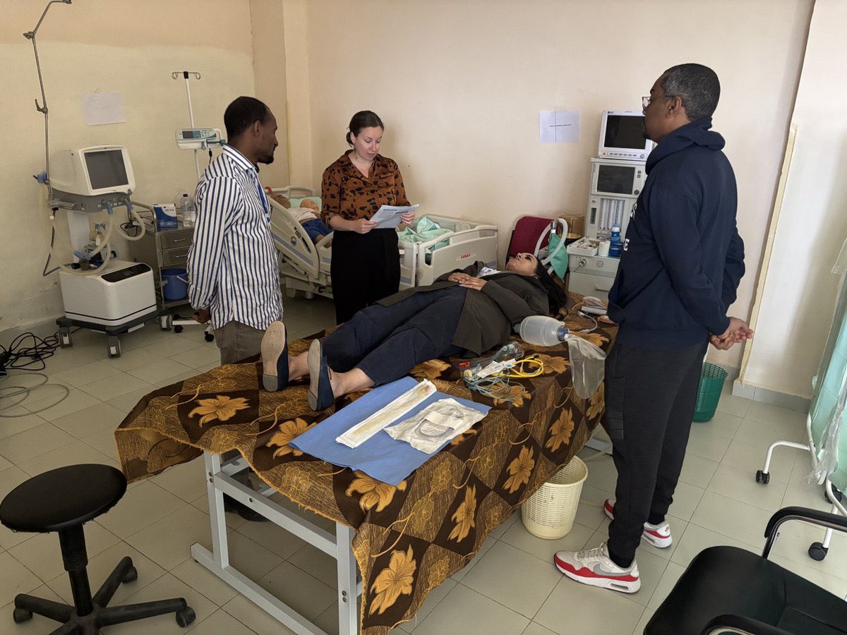 NicholeStarr5's tweet image. 13 new ATLS providers trained in #Ethiopia with the help of @AmCollSurgeons @UCSF_CHESA @ZSFGCare @MedicalCollege @UCSFSurgery @Debrebirhan University!