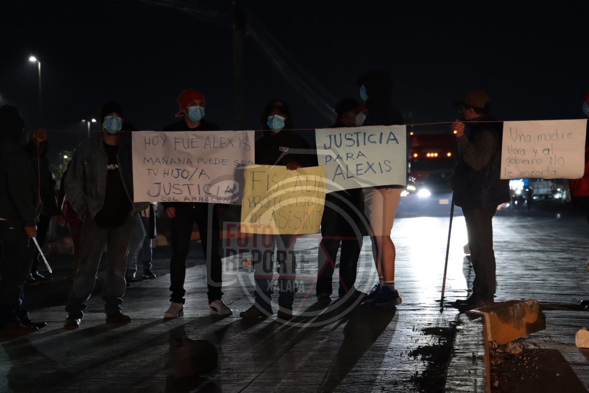 Jalal_Moon's tweet photo. @RedDiversidad Alexis Noé, chicx trans de a penas 21 años. Ya había denunciado robo a su casa, sabía quienes eran las personas y al reclamarles… Primero desaparecida y ayer su cuerpo sin vida. En Veracruz no cesan los crímenes de odio. Xalapa y Emiliano Xalapa exigen justicia. 🏳️‍⚧️🏳️‍🌈 https://t.co/uqb60eexRE