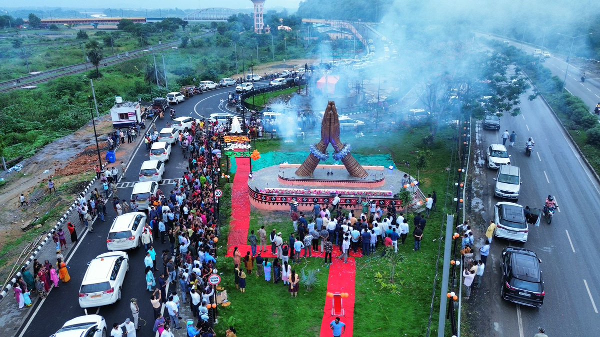 Inauguration of Juhaar Statue at Durgapali ROB by Union Minister of Education Sh. Dharmendra Pradhan in presence of Minister of Rural Development, PR&amp;DW, GoO Sh. Rabinaratan Naik, Sambalpur MLA Jayanarayan Mishra, DM Sambalpur, SP Sambalpur, Commissioner SMC and other officials.