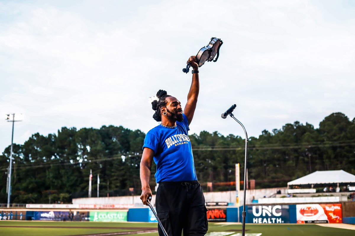 TAKE A BOW 🎻

#MandersNation