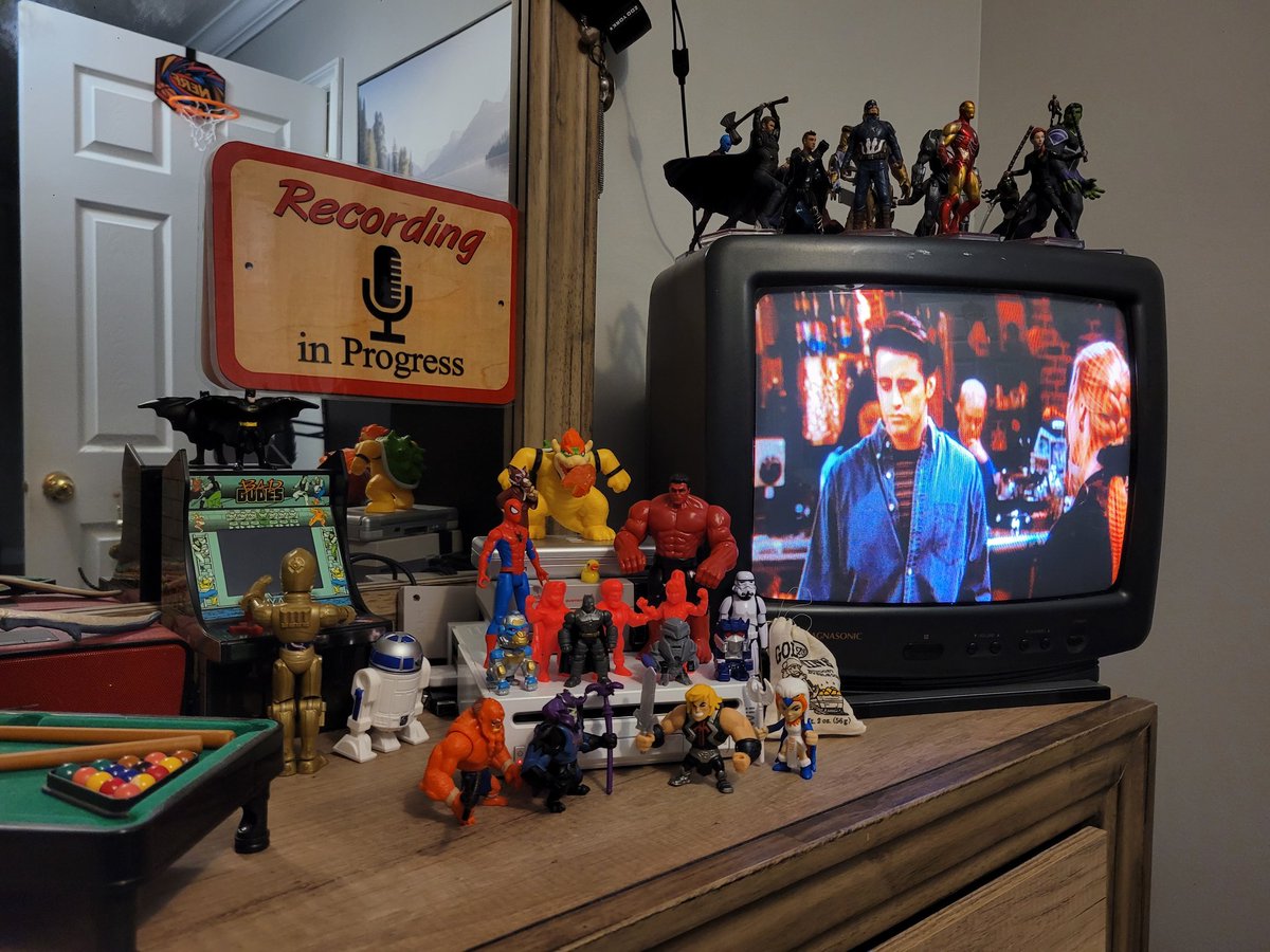 Written_In_Ash's tweet image. Tonight... on the tiny old TV - more Friends #ashthevibehunter #retroTV #friends #FridayVibes #MentalHealth