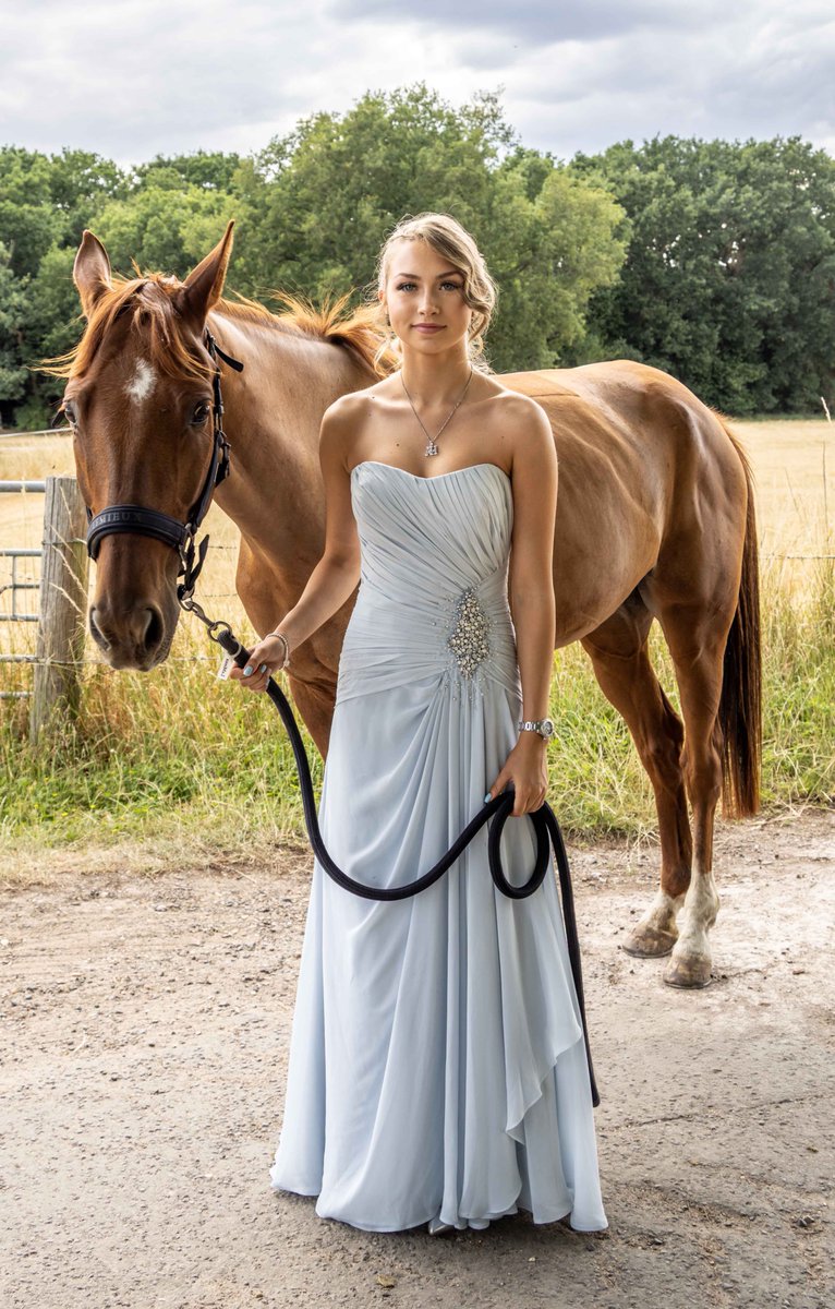 Thursday Prom Night photoshoot