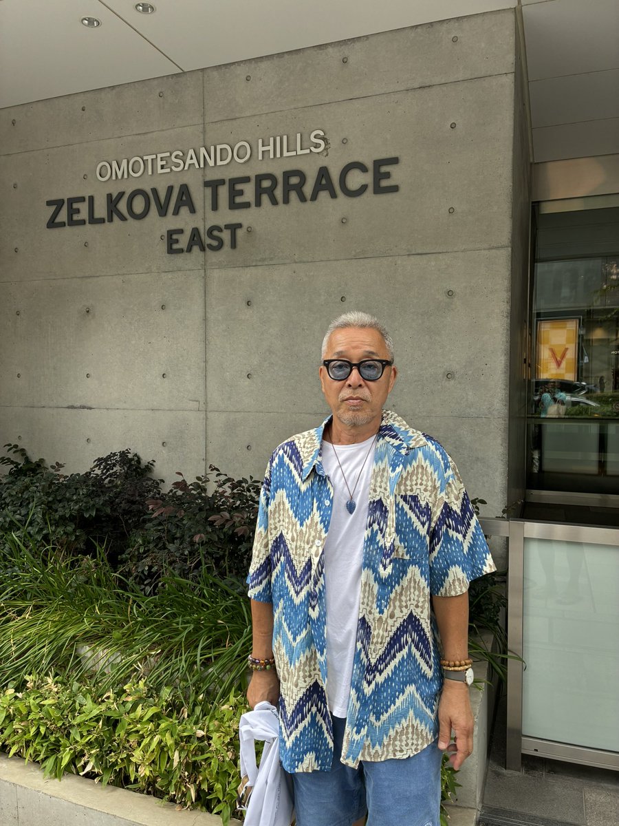 DimancheCafe's tweet image. 本日は、友人がミニギャラリーで絵🖼️の個展を開催していたので久しぶりに表参道に、やはり上野、浅草方面が落ち着くかもさあ飲みに行こうと🍺