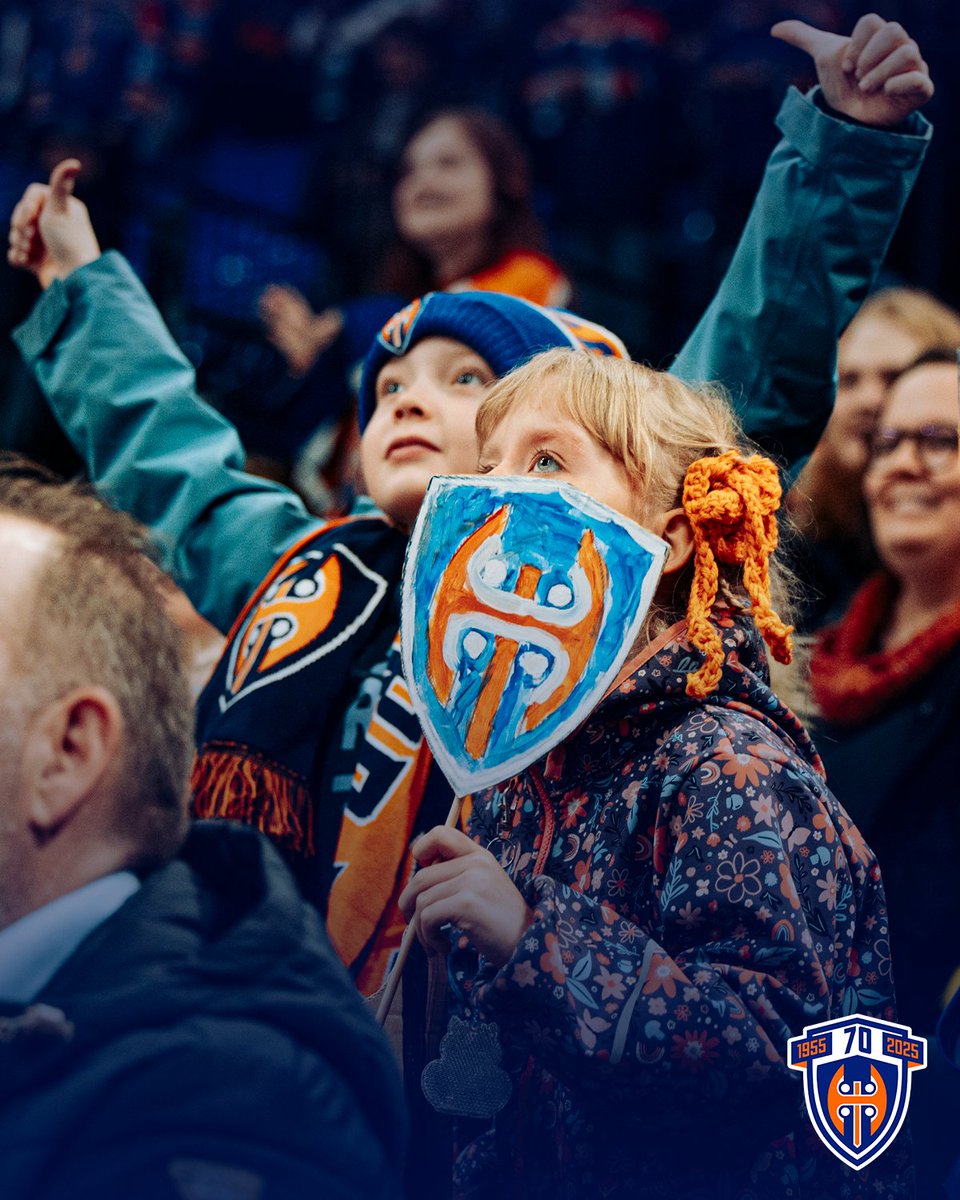 Odotetaanko teillä jo kovasti juhlakauden alkua? 💙🧡

Tulevalla Liiga-kaudella juhlitaan 70-vuotiasta Tapparan logoa ja nimeä, kotiavaus pelataan 19.9. Nokia Arenalla.