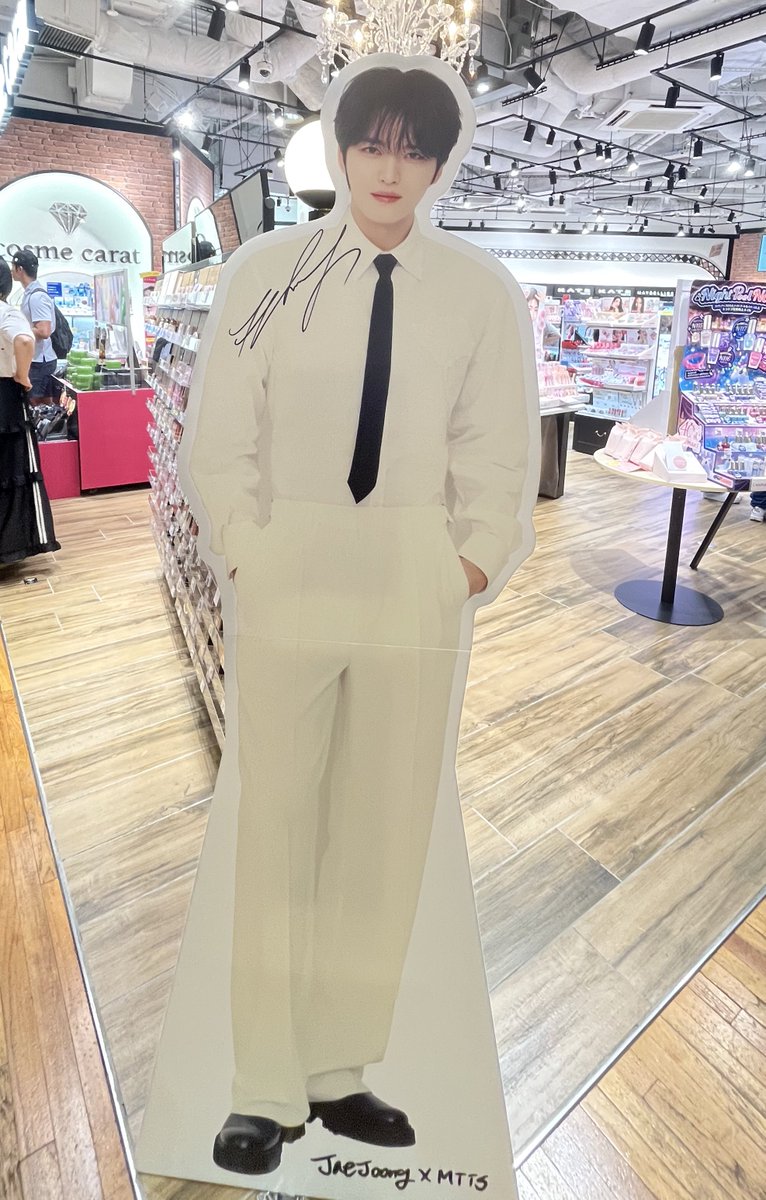 表参道にジェジュンさんいた🫶🏻
