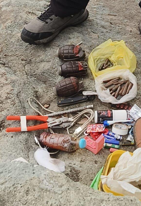 ashumeer's tweet photo. Terror hideout busted by J&amp;K Police and Indian Army in Poonch

Three grenades and huge cache of ammunition recovered 

Recovery made from Surankote area of Poonch https://t.co/RTIQ48qBST