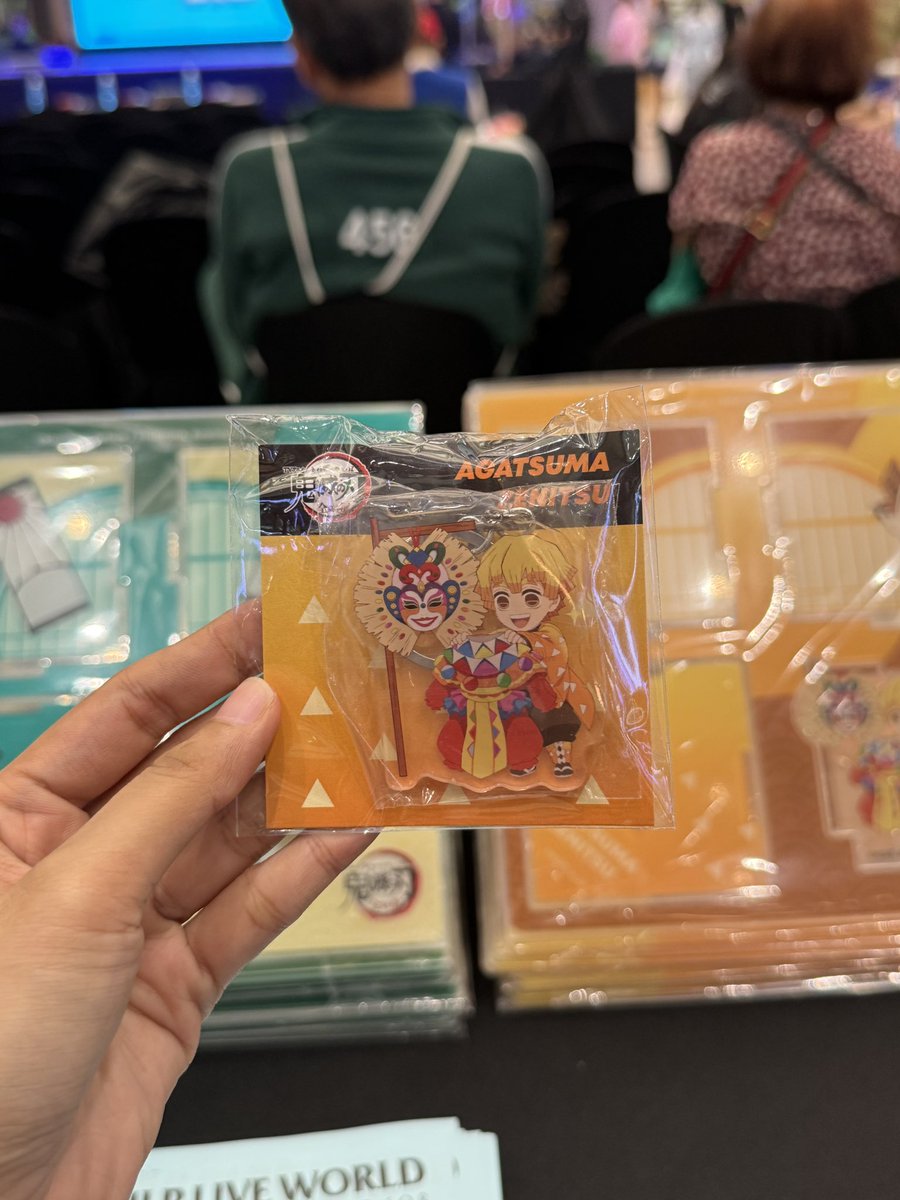 PULPSpaces's tweet image. Who wouldn’t want to take home these #DemonSlayer Philippine Edition merch? 👀

Come through and check them out at the PULP Spaces+ booth — only here at Light Mall for the SMDC Cosplay Pop-Up! 🛍

#PULPSpaces