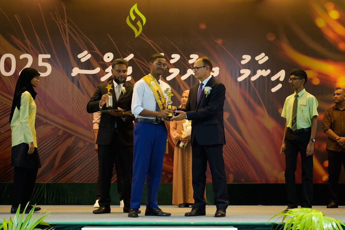 Huravee1's tweet photo. Prize Day 2025

@MoEdumv 
@fasana_mohamed https://t.co/THmvi33BOE