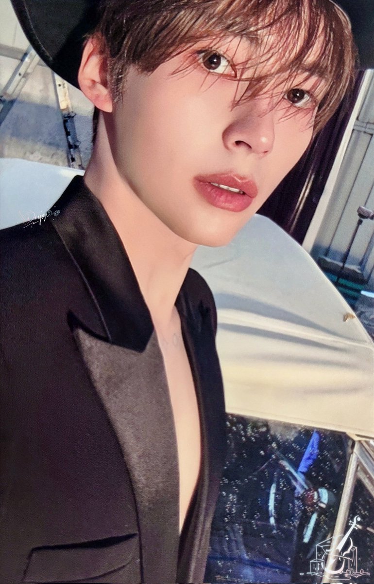 DRYQL_BN's tweet photo. C版小卡（c1）/拍立得（c2） https://t.co/cQAGnU1hjR