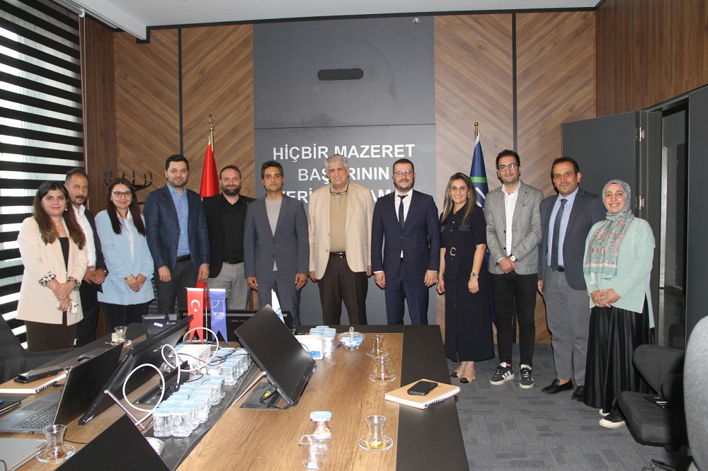 Aras EDAŞ Elektrik Dağıtım Sektöründe Bir İlke İmza Attı enerjimagazin.com/haber-aras-eda…
<a href="/arasedascom/">Aras EDAŞ</a> 
<a href="/fikretakbass/">Fikret Akbaş</a> 
<a href="/MuratCaf/">MCAF</a>