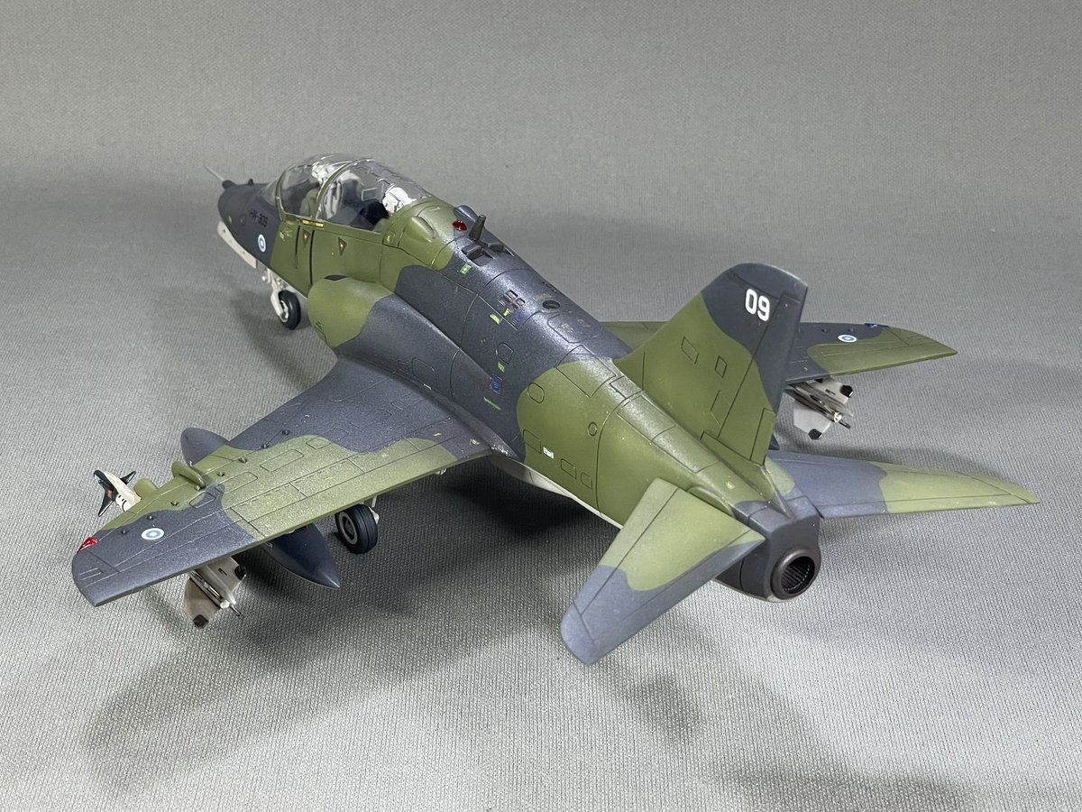 エアフィックス 1/48 BAeホークMk.51が完成しました！
北欧フィンランド空軍仕様です。
練習機として使用されましたが、有事に即応対応できるように武装が施されています。

キットをご提供頂きました もんぽよさん（<a href="/pq48zwBZiEbSP3w/">もんぽよ</a>）に改めて感謝致します🤗