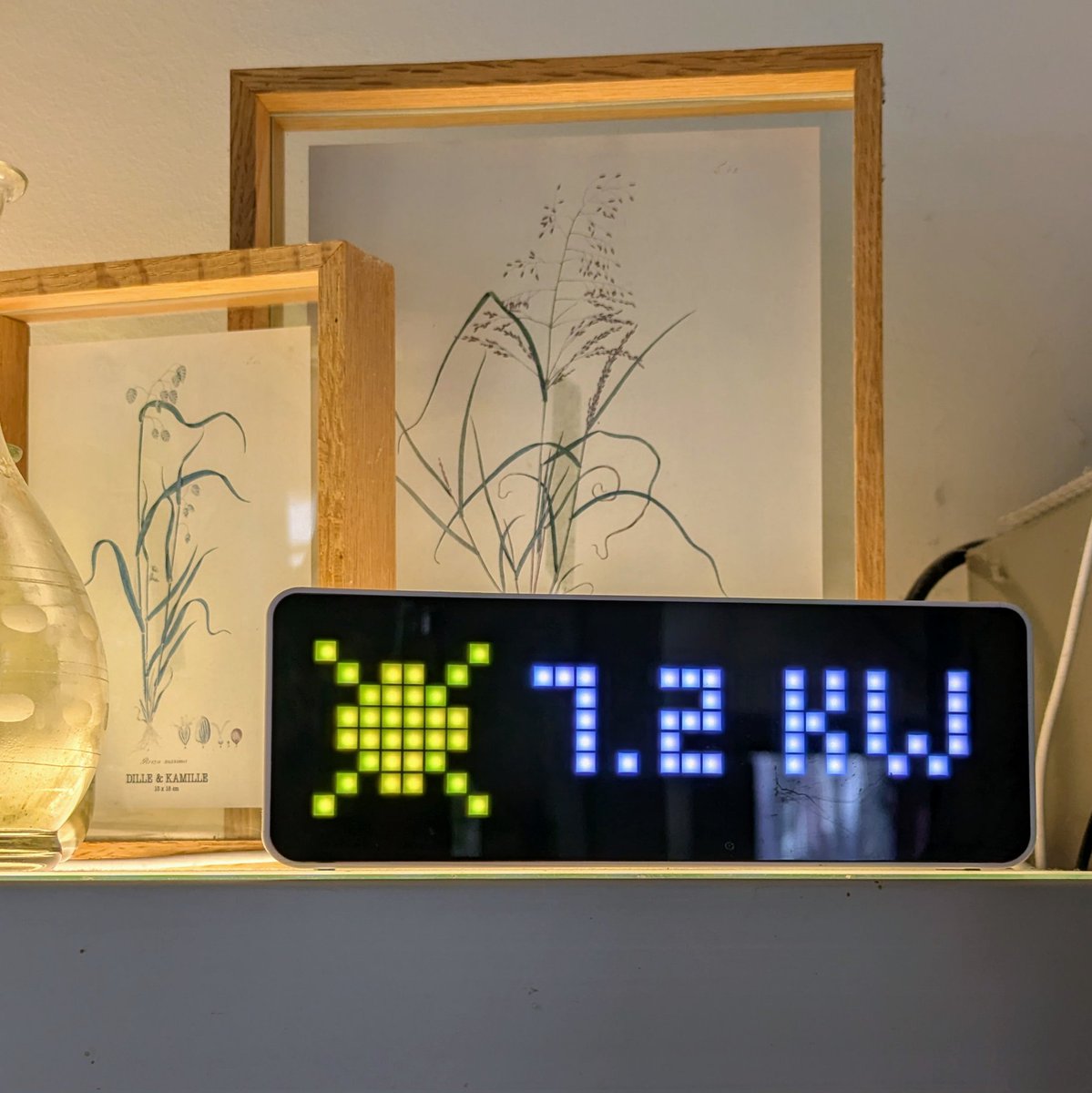 caspararmster's tweet image. Wenn morgens vor 9 Uhr schon 7,5kW von Dach kommen zeigt sich das es sich lohnt _jede_ Richtung voll zu machen, auch die Nordseite.

Fühle mich genötigt die 44kWh Speicher zu vergrößern... #Energiewende #Bürger #pv