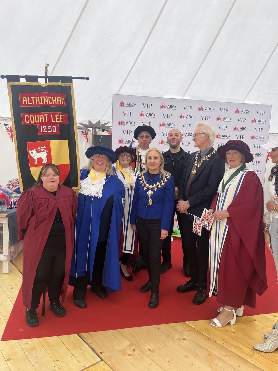 Jane_Brophy's tweet image. It was awesome to visit and go behind the scenes to meet the crew at The Brit Fest with the Altrincham Court Leet and Radio Alty, at Ashley Hall, Cheshire. @TheBritFestUK @AltCourtLeet @RadioAlty