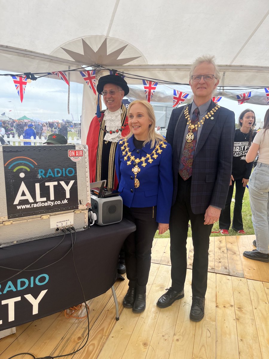 Jane_Brophy's tweet image. It was awesome to visit and go behind the scenes to meet the crew at The Brit Fest with the Altrincham Court Leet and Radio Alty, at Ashley Hall, Cheshire. @TheBritFestUK @AltCourtLeet @RadioAlty