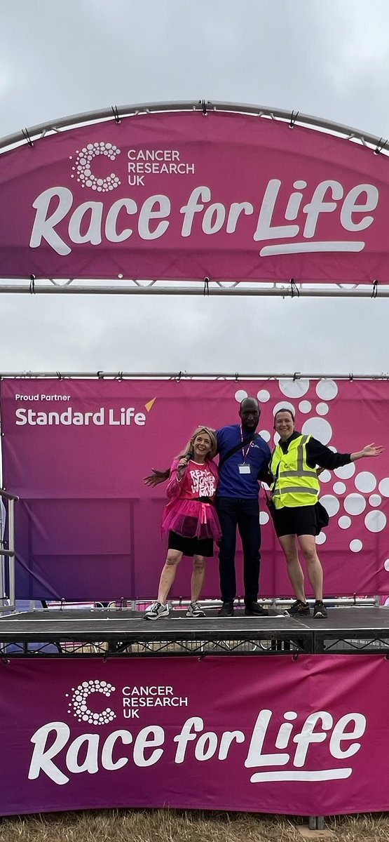 It’s time for the #KingstonKemptonPark CRUK ⁦<a href="/raceforlife/">Race for Life</a>⁩ #kemptonparkracecourse 10k, 5k &amp; 3k and #Prettymuddy good luck to everyone taking part! ❤️
