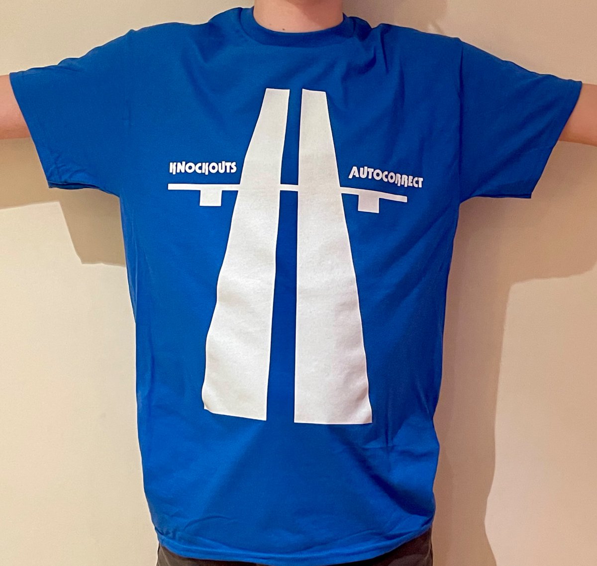 Knockouts t-shirt (not this one) spotted in the wild, in Bedford Thursday evening. Well done whoever that was💙