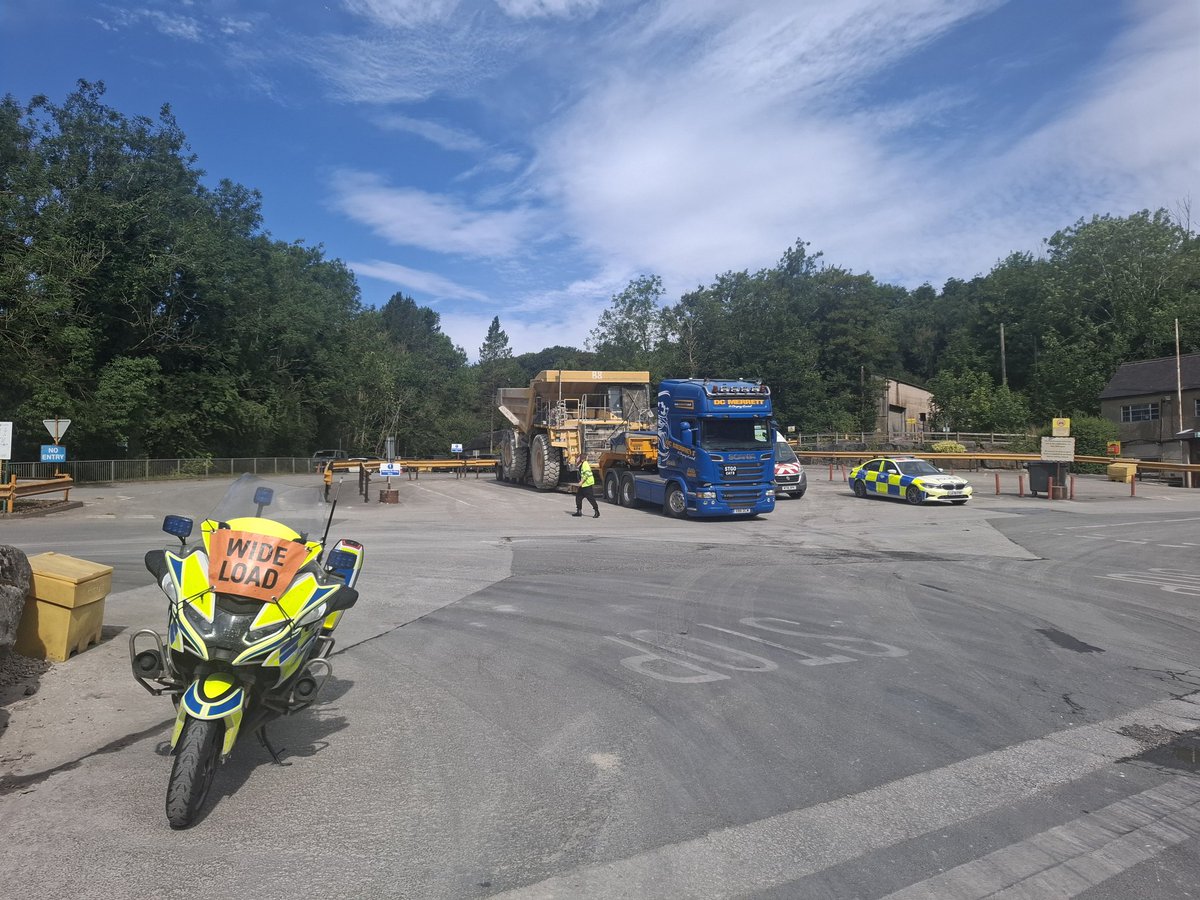 DerbysRPUBikers's tweet image. Two seperate #abload movements this week.
Long movement from #balidon quarry to the motorway via the
#highpeak, #baslow #chesterfield.
#opsbikes