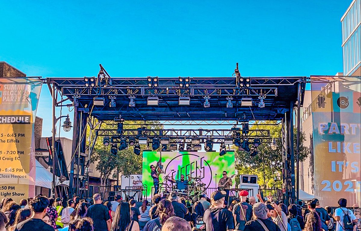 LOS ANGELES - The Eiffels perform at <a href="/TheAutry/">The Autry</a> in Griffith Park 7/5 for <a href="/stfoodcinema/">Street Food Cinema</a>’s 4th of July weekend! Doors 6PM 

streetfoodcinema.com/events/the-pri…

And thanks to Lancaster and Gym Class Heroes for an amazing show last week!