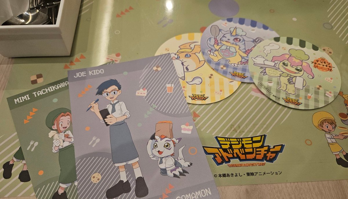 DDDTcg's tweet image. Digimon Collab Cafe! Didnt get to buy much cards so got myself some sweet treats!