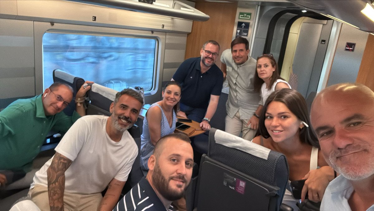 Fran Cerdán (@fcerdanc) on Twitter photo Se nota que es el vagón de #Torremolinos vamos!!!! #XXICongresoPP <a href="/ppopular/">Partido Popular</a> <a href="/PPMalaga/">PP Málaga</a> <a href="/Torremolinos_PP/">PPTorremolinos</a> <a href="/margadcm/">Marga</a> <a href="/Navarro_PP/">Patricia Navarro</a> <a href="/jotacarmona_/">Jota Carmona</a> <a href="/RamonAlcai63883/">Ramon Alcaide García</a> Se nota que es el vagón de #Torremolinos vamos!!!! #XXICongresoPP <a href="/ppopular/">Partido Popular</a> <a href="/PPMalaga/">PP Málaga</a> <a href="/Torremolinos_PP/">PPTorremolinos</a> <a href="/margadcm/">Marga</a> <a href="/Navarro_PP/">Patricia Navarro</a> <a href="/jotacarmona_/">Jota Carmona</a> <a href="/RamonAlcai63883/">Ramon Alcaide García</a>