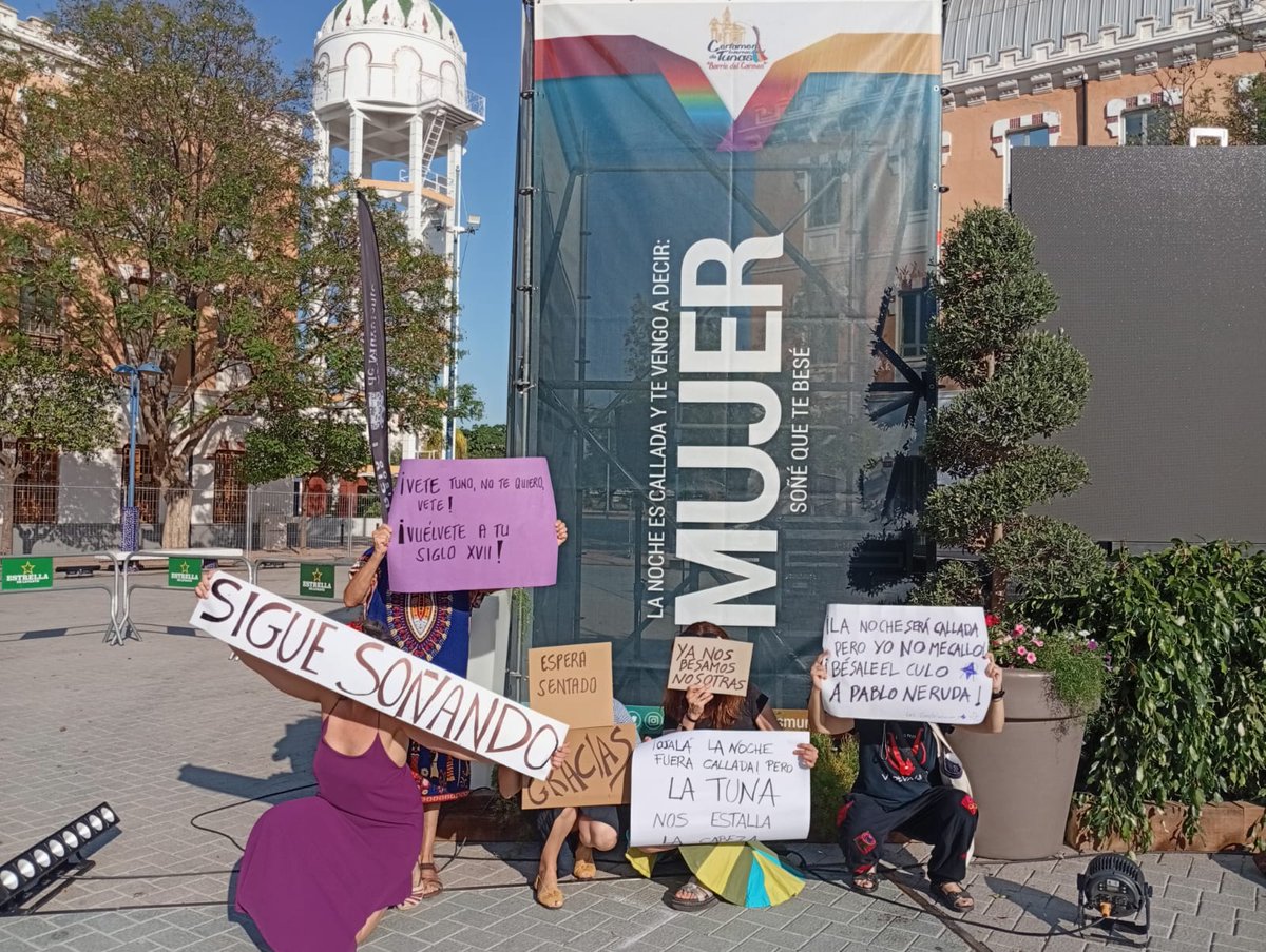 #yanosbesamosnosotras
#callatetuquequierodormir
#conlatunahemostopao
#tusueñomipesadilla
#cuantatonTuna
#tantotontomontatuna