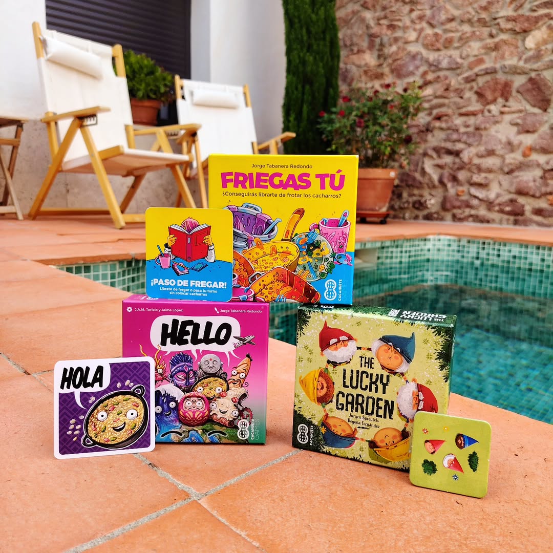 ☀️ Este verano no hay excusas: juegos en tamaño mini, pero con diversión XXL.
Perfectos para llevar a la playa, la montaña, la piscina o donde más te apetezca.

🎒 Caben en la mochila.
🔥Y se sacan en cualquier momento para para disfrutar al instante.

¿Dónde los jugarías tú? 👇