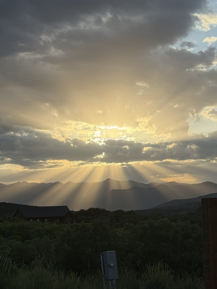 FixnBones's tweet image. #Happy4thofJuly
A spectacular sunset to cap an incredible celebratory day!
🇺🇸🇺🇸🇺🇸🇺🇸🇺🇸🇺🇸🇺🇸🇺🇸🇺🇸🇺🇸🇺🇸