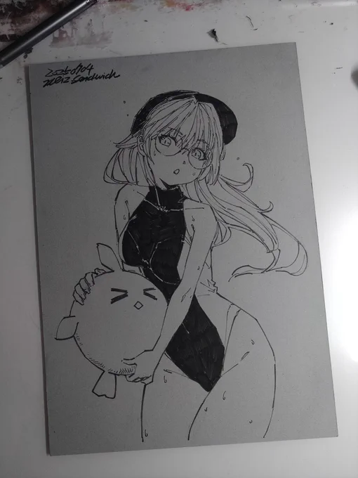 メガネっこの水着。昨日病院の待ち時間に描いたラフにペン入れ。 