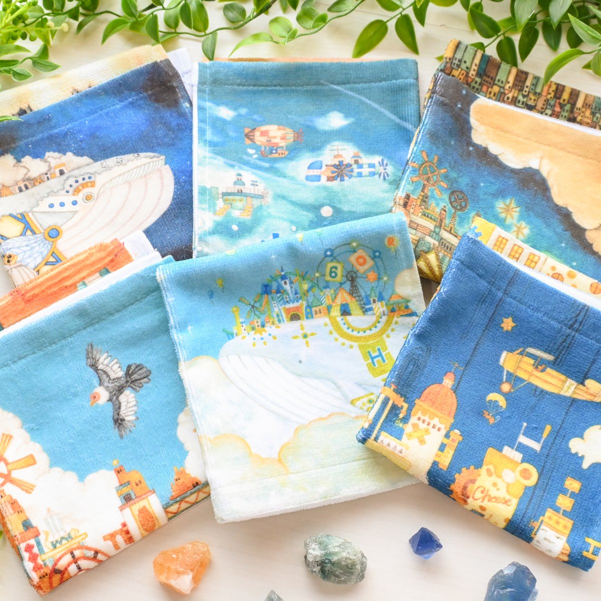 タオルハンカチ】 空想街が描かれたタオルハンカチです！ 夏にぴったり