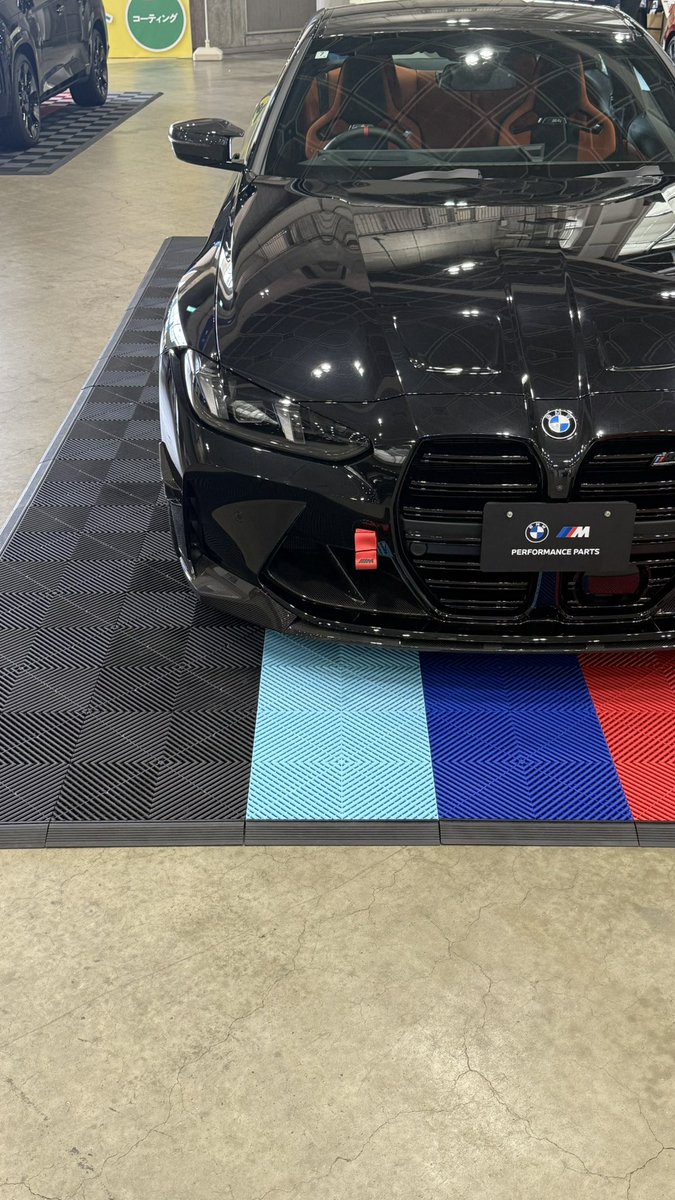 クルマイベント、しばらく前にかえたあいほんカメラテスト中📸
イベント参加のPistaさんのSNS用写真も撮ってみたり・・・もしかしたら日々の更新に使ってくださるかも🤫