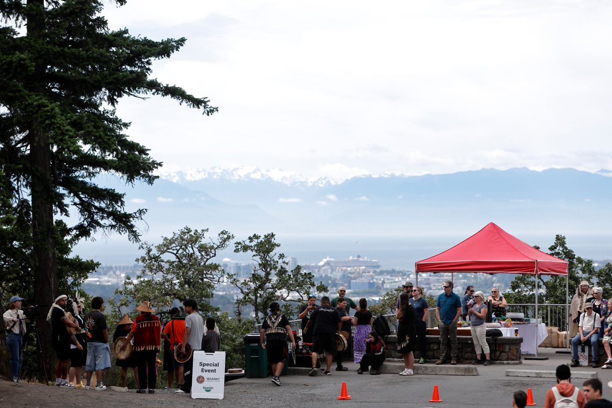 PKOLS — or “White Rock” or White Head” — was once again the site of an important gathering and ceremony, as a celebration and sign rededication event completed the process to restore the mountain’s name, on Wednesday, July 2. 🤗🎊