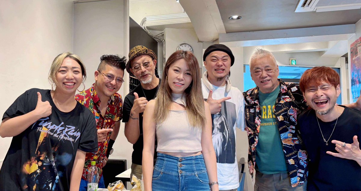 コーラス参加させて頂きます💖
Lovetideさん、ワンマンリハーサル素敵です✨
Lovetideさんのカッコいい曲に、よしおさんの素晴らしいアレンジに、コーラスアレンジさせて頂きました😍💗

7月11日、渋谷JZ Bratですが、SOLDOUTでございます💗
すごいなぁ〜😍✨✨ぜひ楽しんでくださいませ✨