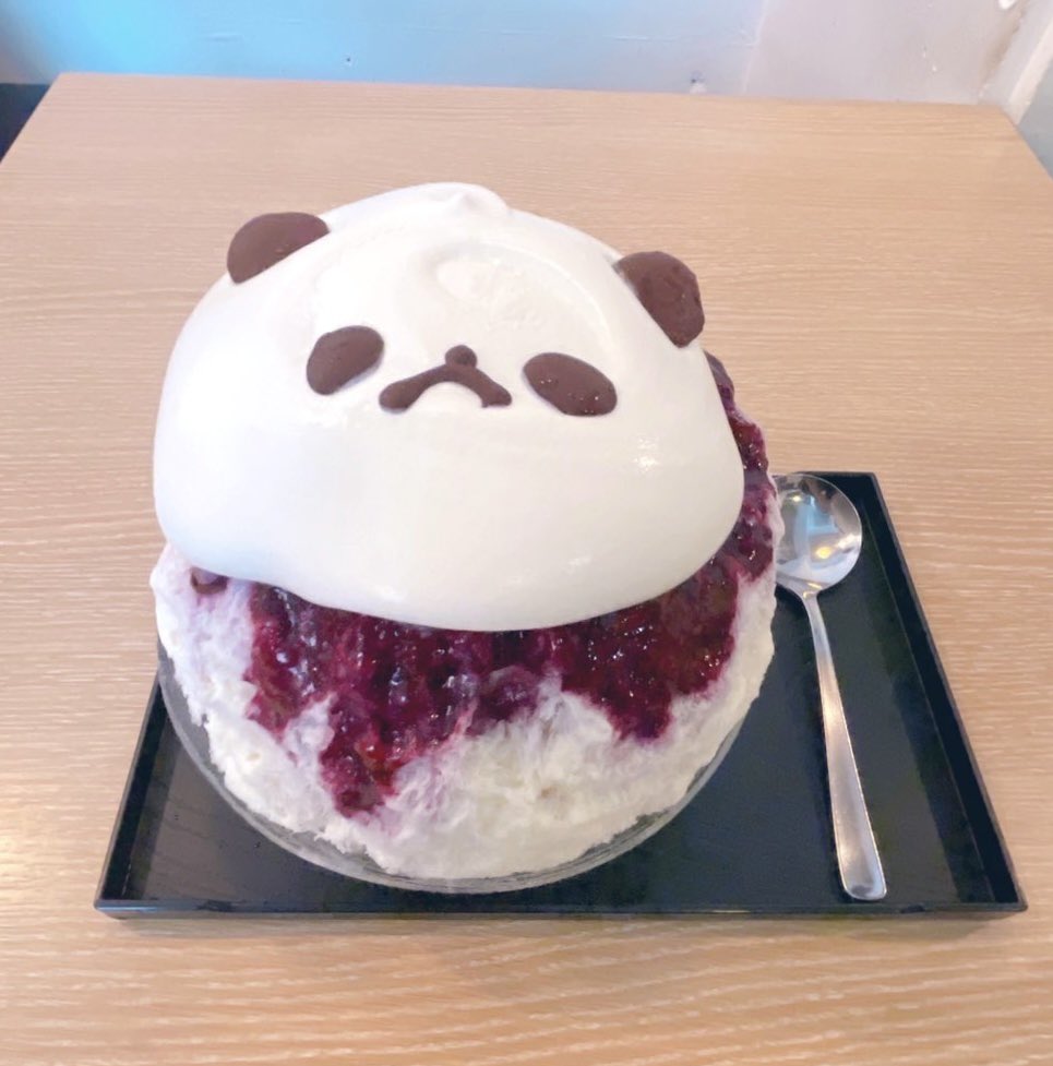 sky_hima26's tweet image. 土曜日こんにちは🔆⋆*

今日も暑いので
#サカノウエカフェ さんで
🍧カマンベリーパンダ🐼🐾
いただきました*⑅♥

記帳して待ち時間でお店から徒歩3分の
湯島天満宮を参拝⛩️👏
#七夕 の短冊に願いを込めて𓂃🎋⟡.*
私の願いはこの20年間ずっと変わりません✎ꪑ

#湯島 #カフェ巡り
#かき氷 #氷活