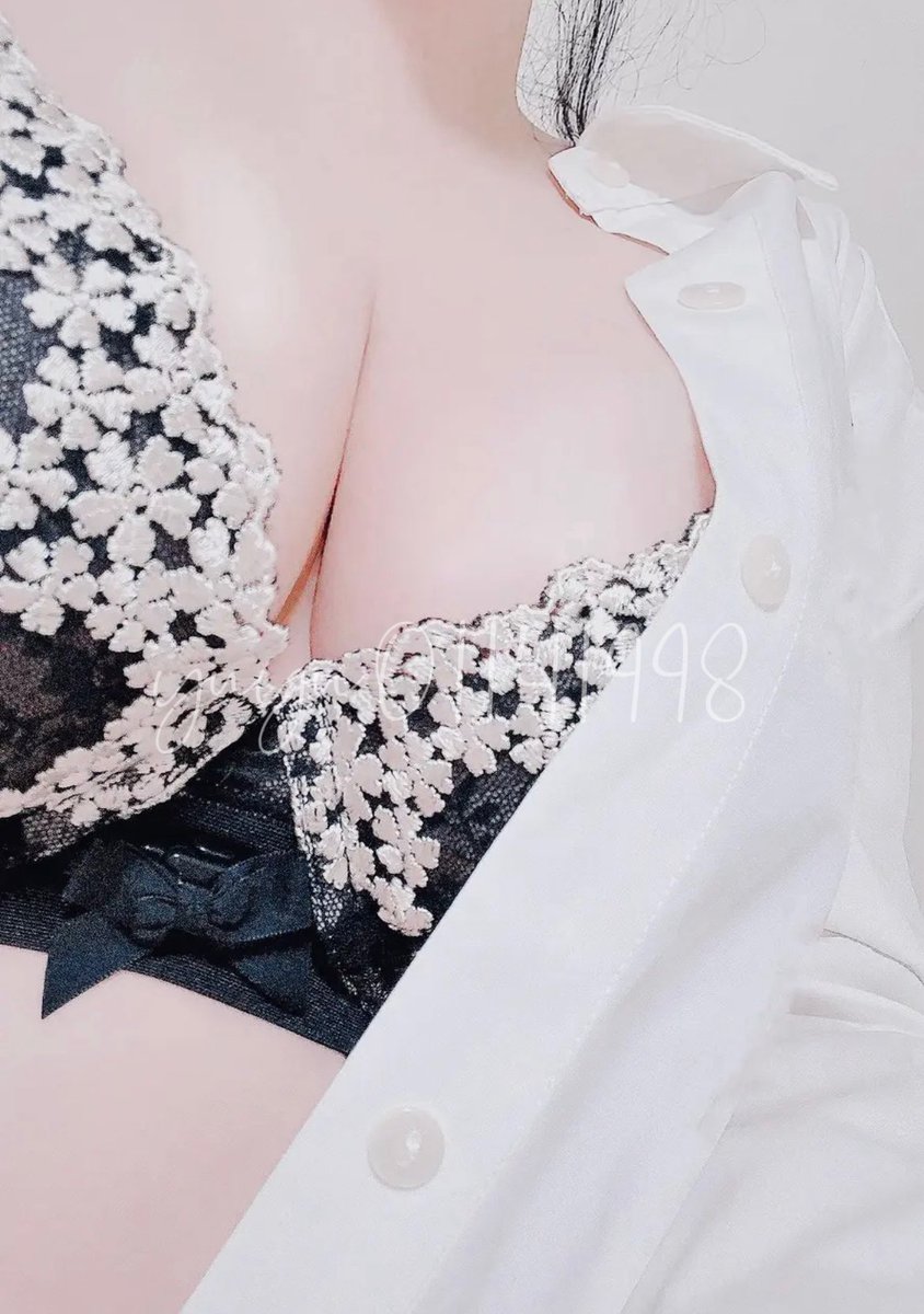 聽說今天是世界末日是不是該瘋狂愛愛(●°u°●)​ 」 https://t.co/vxcPM4fknz