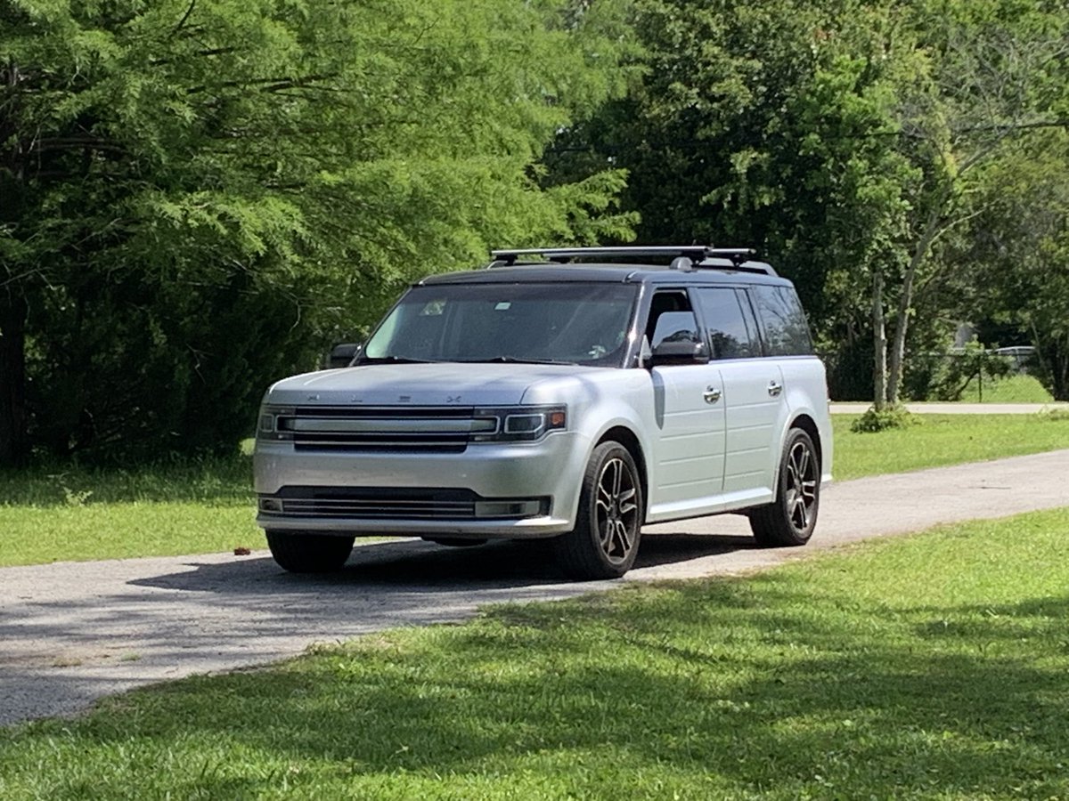 Lriga_'s tweet image. Now’s probably as good a time as any,
Any internet mechanics on here know what the hell my ford flex is doing?
2013 3.5L ecoboost v6