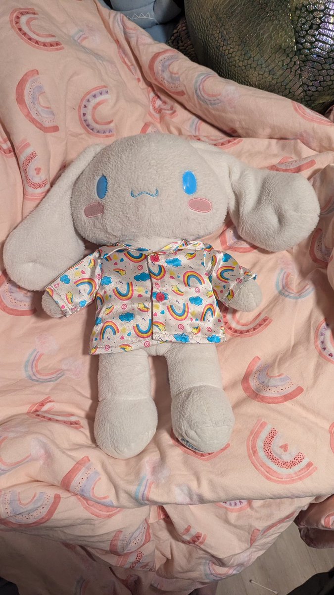 Plushie of the Day!!!

Day 5

I absolutely adore my cinnamaroll build a bear! He's strawberry scented and super soft! I've had him for a few years now and he's my fav cuddle companion!!! 🍡💗