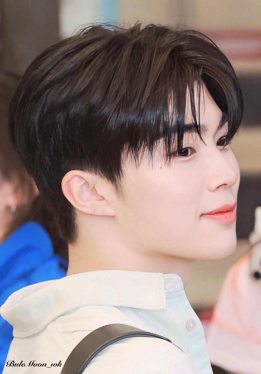 250704✈️ HQ

#PARKGUNWOOK #박건욱 #朴乾煜 #朴乾旭 #パクゴヌク #ZEROBASEONE #ZB1 #제로베이스원 #제베원