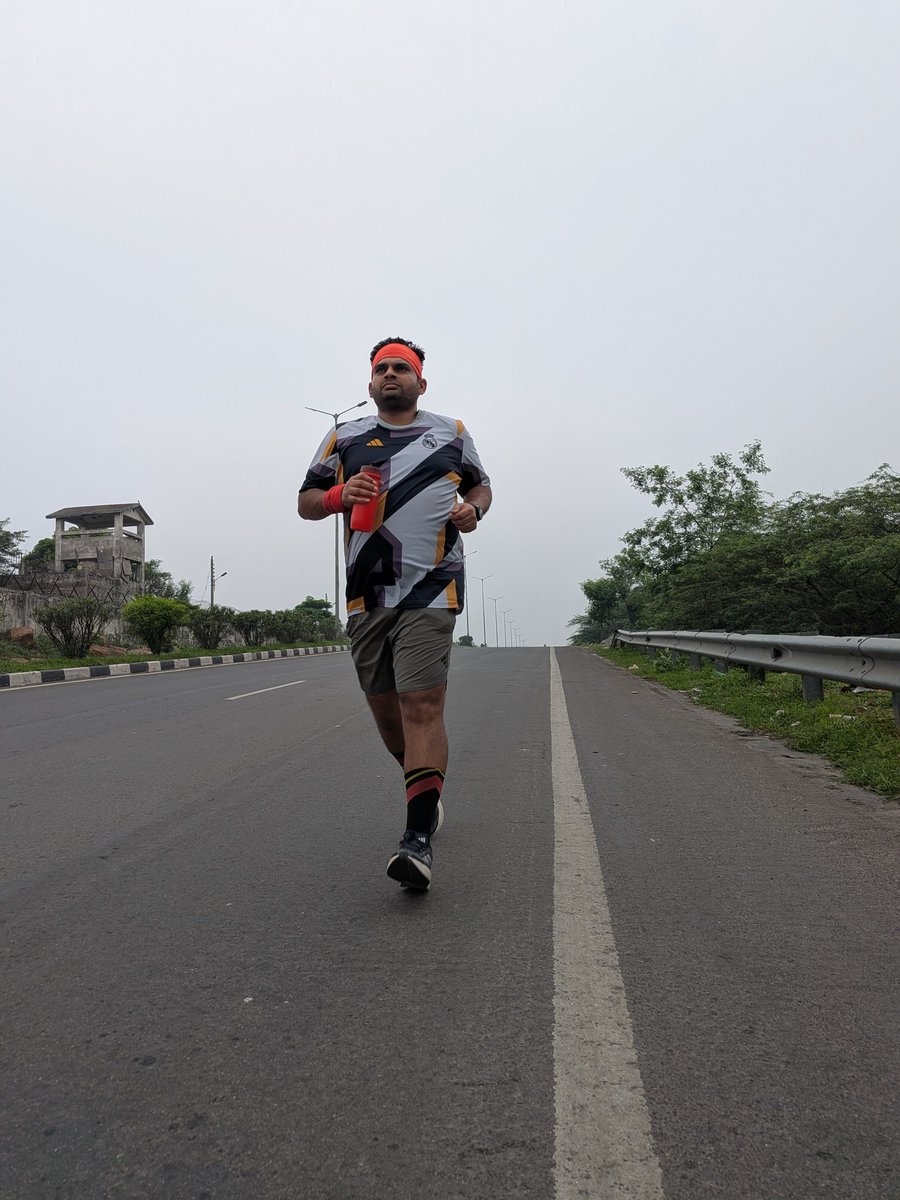 11k but felt like a marathon, that's the level of humidity we have. 

I hope this training will surely help in winters. 

#running #runner #RoadToLeh