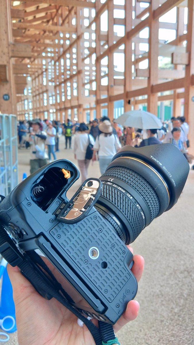万博なう。電池なし。