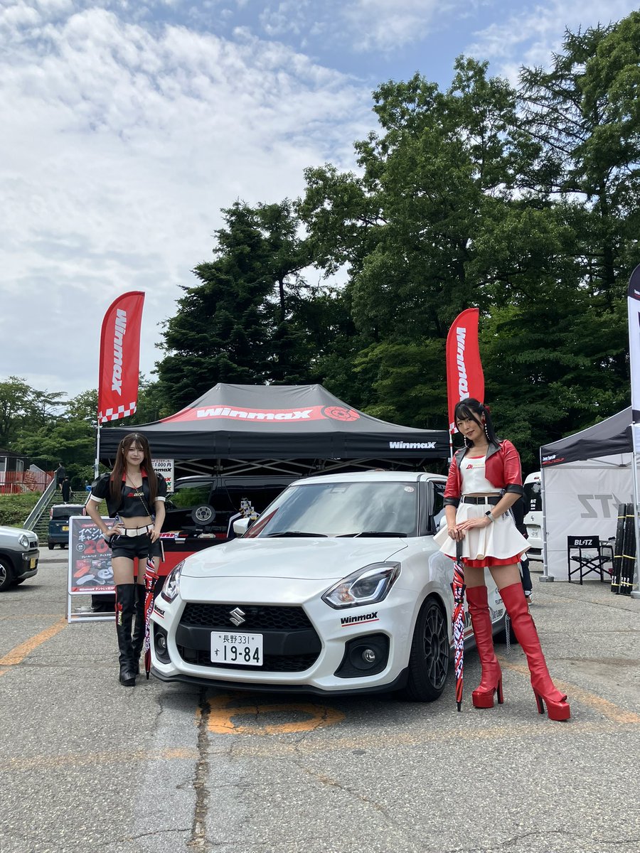 winmax_jp's tweet image. D'zギャルズのおむさん(@omumu_u )、SHIHOさん(@SHIHO_Dzgals)にWinmaXブースまでいらして頂きました🥰