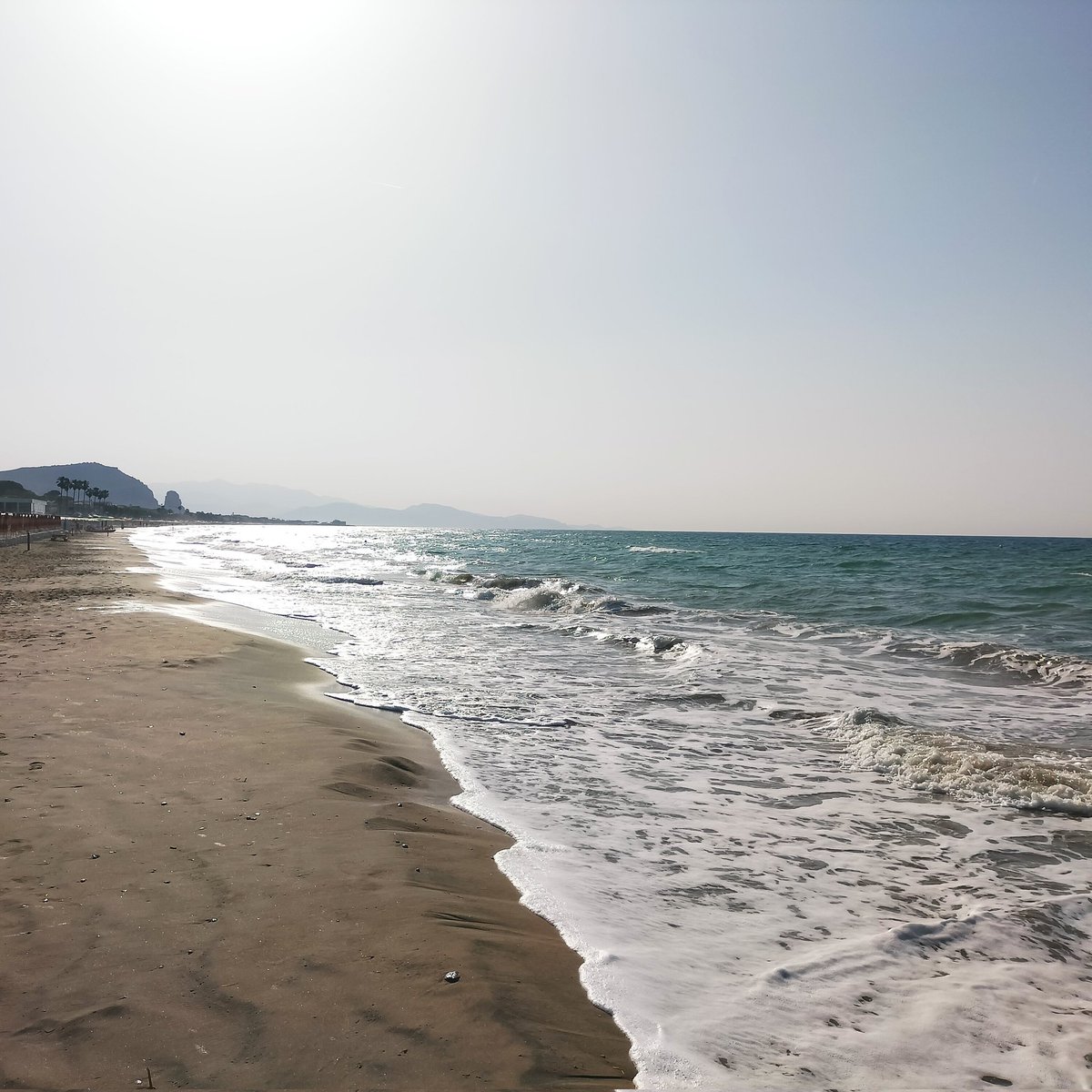 pippo7424's tweet image. È meglio avere vissuto una vita con qualche errore che aver scelto una strada senza rischi, senza sbagli, senza cadute.
Buongiorno e buon weekend amici ☀️🍀
#Buongiornoatutti