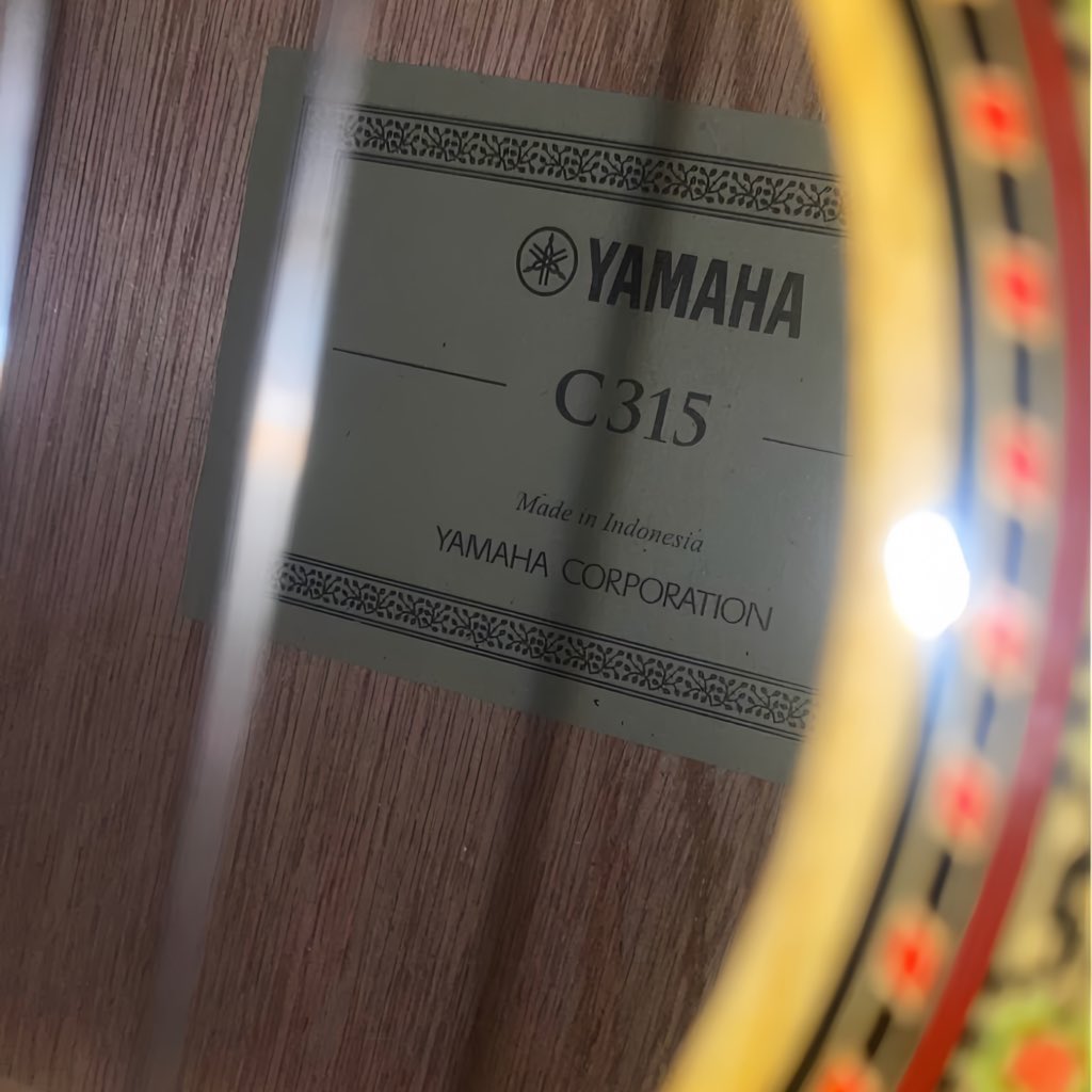 sideshiber's tweet photo. @vxzvtksld for sale yamaha c-315 850 nego https://t.co/E0S2aey9Hy